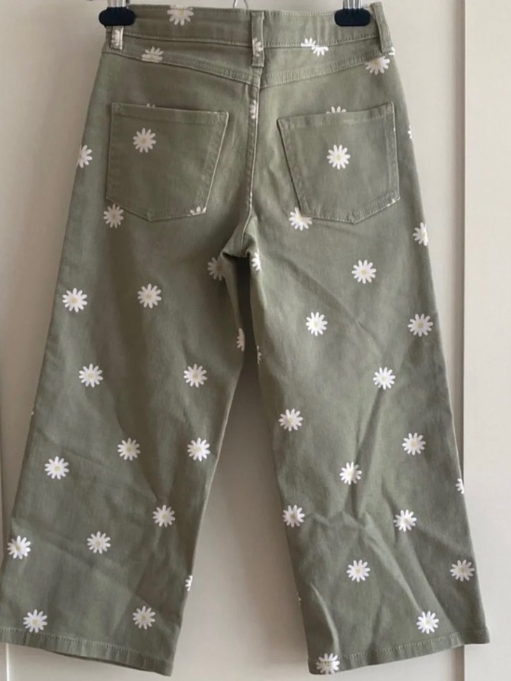 George Jeans - Picture 2 of 3